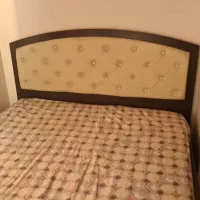 تخت چوبی با تشک رویان