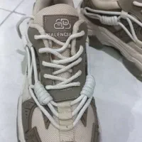 عدد کتانی یکبار پوشیده سایز ۴۰و صندل نو سایز ۳۸|کیف، کفش، کمربند|تهران, چهارصد دستگاه|دیوار