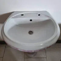 درب اتاق با چهار چوب ، روشویی و کابینت فلزی هوایی|مصالح و تجهیزات ساختمان|مراغه, |دیوار