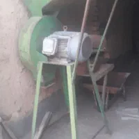 یک دستگاه آسیاب برقی