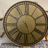 ساعت دیواری نفیس