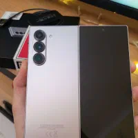 z fold 6 در حد آکبند Samsung