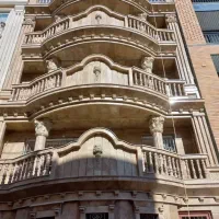 نرده بالکن و تراس طرحدار رنگ سفید شیری کرمی شکلاتی|مصالح و تجهیزات ساختمان|تهران, زعفرانیه|دیوار