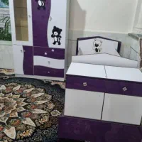 کمد و تخت نوزاد نوجوان