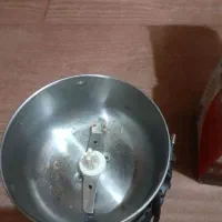 یک عدد اسیاب کن برقی نیاز،به تعمیر
