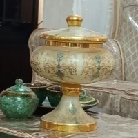 شکلات خوری طلاکوب