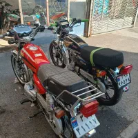 دو عدد موتور سیکلت هندا تخت 200