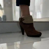 چند جفت کفش زنانه و بچگانه اورجینال