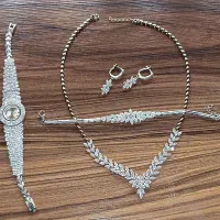 سرویس نقره درحد نو نو همراه با ساعت نقره