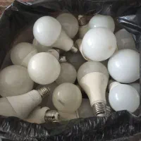 لامپ کم مصرف