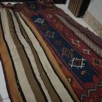 گلیم مَفرش (فَرمَش) قدیمی دونه ای شش میلیون|گلیم، جاجیم، گبه|تبریز, |دیوار