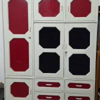 کمد و کتابخانه