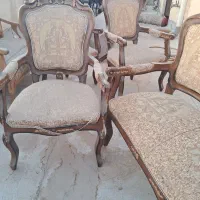 مبل ۹ نفره چوب سالم ومحکم ومیزآینه وآینه وتخت|مبلمان خانگی و میز عسلی|اصفهان, بهارستان|دیوار