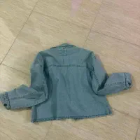 کت جین|لباس|رشت, امین الضرب|دیوار