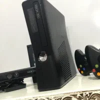 (2 دسته+بازی) Xbox Slim E + KINEKT|کنسول، بازی ویدئویی و آنلاین|امیدیه, |دیوار