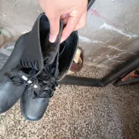 دو جفت پوتین سایز ۴۱ و ۴۲ کارکرده