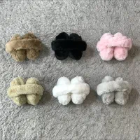 گوشگیر تاشو|لباس|شیروان (خراسان), |دیوار