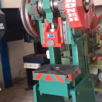 پرس پورمومنی گیوتین ماشین آلات صنعتی|ماشینآلات صنعتی|اصفهان, خانه اصفهان|دیوار