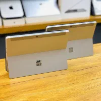 Surface go 2 - با کیبورد و  بدون خط خش