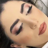 تخفیف به مناسبت افتتاحیه  تمام خدمات میکاپ شنیون و