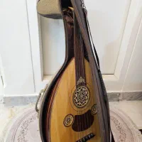 ساز عود زیبا خوش‌صدا و کیف برزنتی محکم