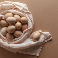 تخم مرغ محلی دونه ای 15 تومان