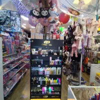 فروشنده خانوم شیفت عصر یا صبح