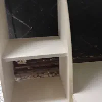 شلف کتاب وجای لبتاب تمیز بدون شکستگی|کتابخانه، شلف، قفسه‌های دیواری|رشت, پیرکلاچای|دیوار