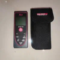 متر لیزری لایکا