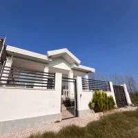 قدم بزن برو مرکزشهرخرید تو انجام بده همینقدر نزدیک