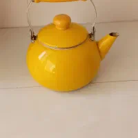 گلدان و کتری|قوری، کتری، قهوهساز دستی|شاهینشهر, شهرک گلدیس|دیوار