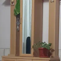 جاکفشی کمد دار