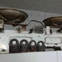 کلی وسایل قدیمی ترازو چراغ ۵۰ سال به بالا نوستالژی