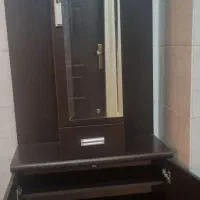 جاکفشی اینه دار