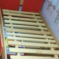 تخت خواب نوجوان