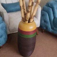 گلدان و بامبو