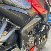 Ns200 قرمز رژ لبی|موتورسیکلت|قم, زند آباد|دیوار