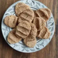 ترخینه تازه پخته شده با ماست و دوغ