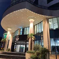 64متر-اداری-در-برج-لوکس-دریاچه-چیتگر