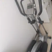 دوچرخه ثابت و تلویزیون|حراج|بروجرد, |دیوار