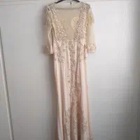 لباس مجلسی|لباس|اقبالیه, |دیوار