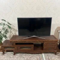 تلویزیون سامسونگ 43 اینچ اسمارت با میز چوبی