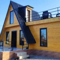 کلبه سوئیسی،صنایع فنی مهندسی دارکوب، ساخت و اجرا