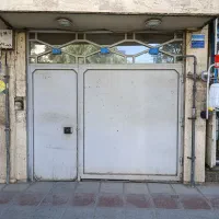 ساختمان بر خیابان باجک|اجارهٔ دفتر کار، اتاق اداری، مطب|قم, چهار امامزاده|دیوار