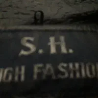 کاپیشن چرم طرح اورکت|لباس|فردیس, منظریه|دیوار