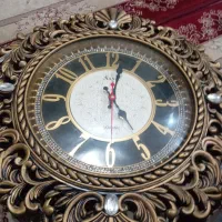 ساعت دیواری در حد نو