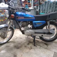 موتور ۱۲۵ مدل ۹۰ هندلی آبی و ۹۵ آخرین سری کاربرات