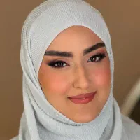 میکاپ و شینیون ۲۲۰۰ با بهترین مواد درسالن سالاریه