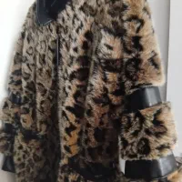 پالتو تمام پشم معاوضه با کاپشن پفکی|لباس|نورآباد ممسنی, |دیوار