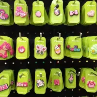 استیکر مخصوص دمپایی|کیف، کفش، کمربند|رشت, توشیبا|دیوار